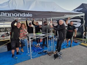 3f8d6284-7893-4267-93b0-b251580f36ae